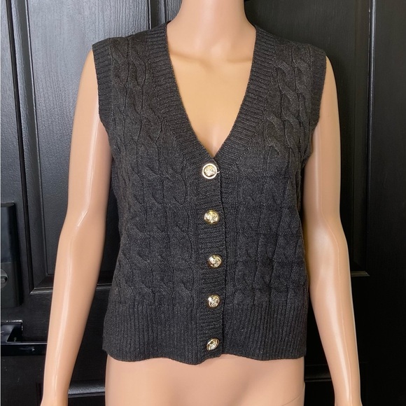Tops - Locachy Women’s V Neck Sleeveless Knit Sweater Vest Size Large (B301)